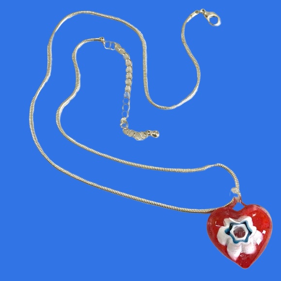 Unique Heart Shaped Glass Necklace - Picture 5 of 6